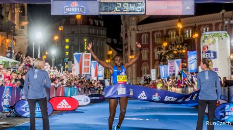 Joyciline Jepkosgei Runs 29:43 In Prague, Breaks 10K World Record For Roads