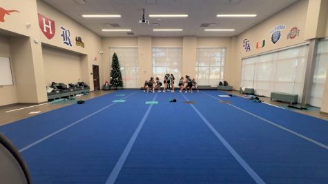Pasadena Memorial High School - Intermediate Non-Tumbling Varsity Crowd Leading [Intermediate Non-Tumbling Varsity Crowd Leading - Medium] 2025 NCA-NDA December Virtual Regional