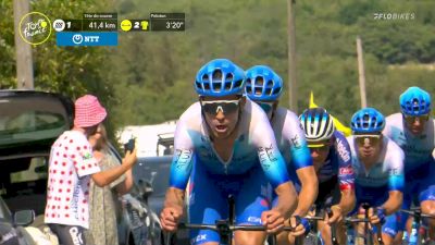 Close Call For Team BikeExchange As Amund Grøndahl Jansen Nearly Crashes On Stage 13 Of 2022 Tour De France