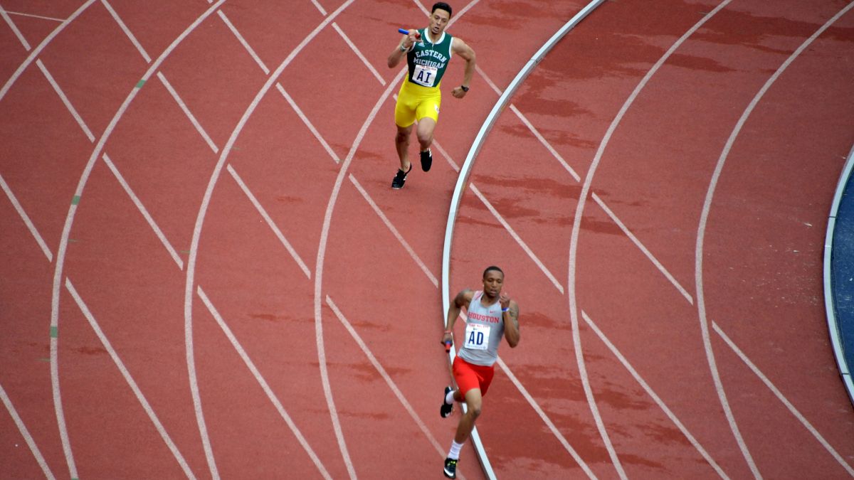 Houston's Kahmari Montgomery Just Split 43.38 At The Penn Relays