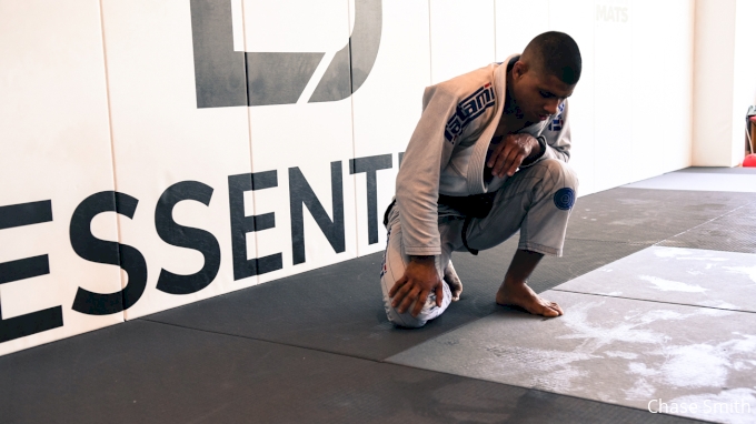 essential jiu jitsu moves