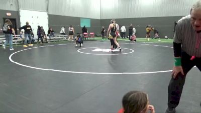 JV-38 lbs Round 3 - Kaydyn Hendryx, Center Point-Urbana vs Emmie Wolf, Benton Community