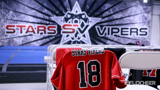 These Stars Vipers Photos Have Us #SeeingRed