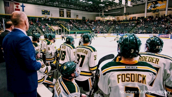 Green Bay Gamblers welcome fans inside for first game during