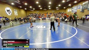 132 lbs Cons. Round 4 - Izaac Olivas, Reedley vs Isaac Martinez, Bullard