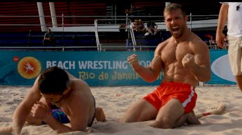 70 kg, Beach Wrestling, Reece Humphrey, USA vs Panah Ilyasli, AZE