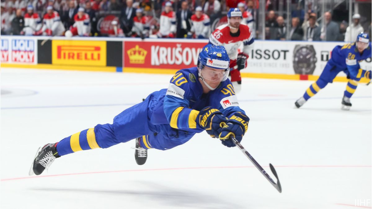 Czech Republic, Sweden Start IIHF With A Bang