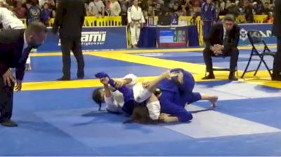 Rikako Hits Nasty Armbar In Opening Round