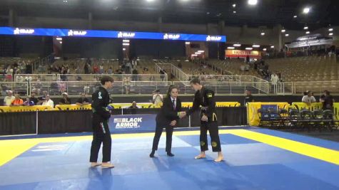 David Maksud Ismayilov vs Logan R Willard 2025 Pan Kids Jiu-Jitsu IBJJF Championship