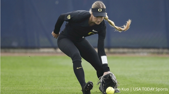 Haley Cruse fills more than one role for Oregon softball