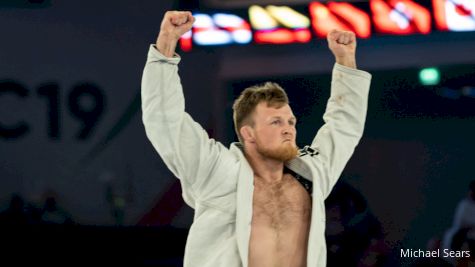 Tommy Langaker Breaks Down Mikey vs Erberth