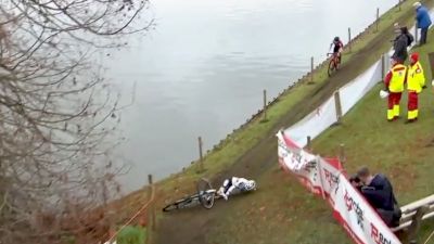 Highlight: Cant Crashes, Van Alphen Hops Into Lead