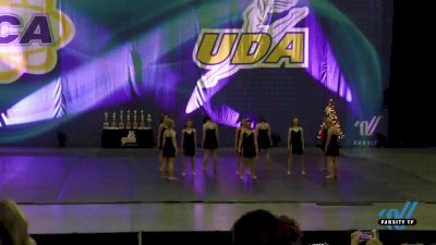 Central High School - Central High Dance Team [2021 Varsity - Jazz 12/18/2021] 2021 UCA and UDA Smoky Mountain Showdown