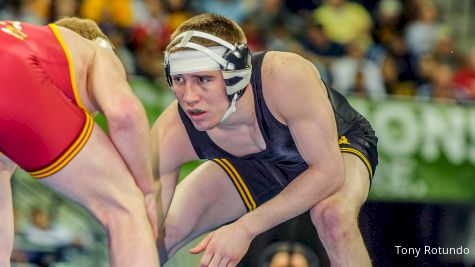 Carver-Hawkeye Is Heaven For Lightweights: Iowa Is 125 U