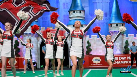 40 Spirited Photos From The 40th Anniversary Of NHSCC