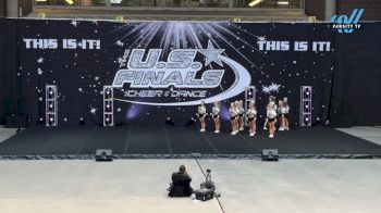 Apex Elite - Smoke [2024 L2 Senior - D2 Day 1] 2024 The U.S. Finals: Des Moines