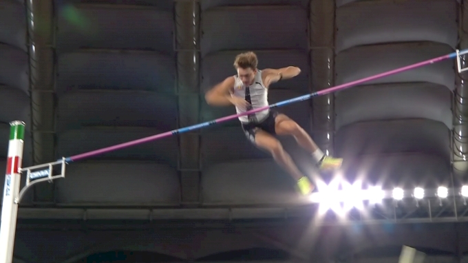 Mondo Duplantis Clears 6.15m To Break Outdoor Pole Vault WR - FloTrack