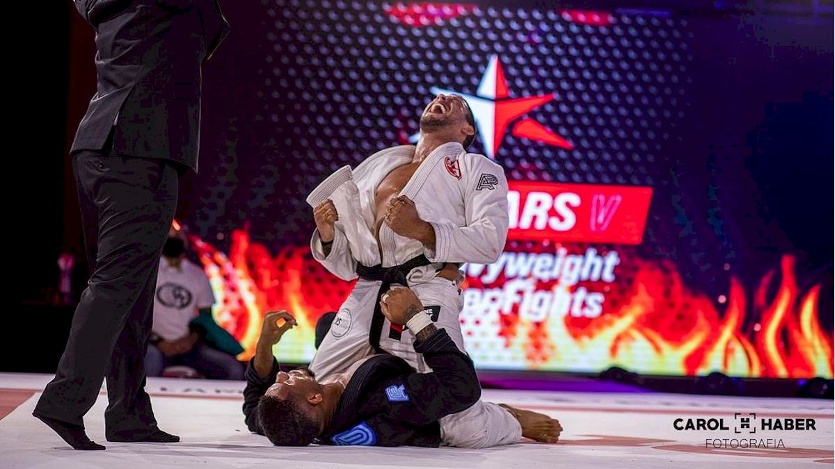 Grappling Bulletin: Felipe Pena Wins Brazil's Biggest Pro Jiu-Jitsu Event