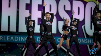 Pulling Together As A Team: Top Gun Double O