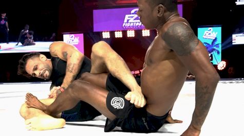 Highlight: Junny Wins Third Title Defense With Unorthodox Attacks