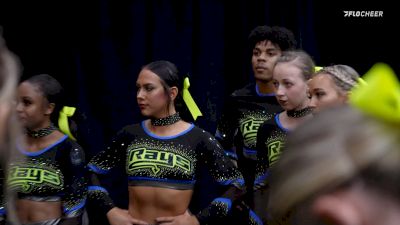 The Stingray Allstars Peach Had A gRAYt Semi-Finals Routine At