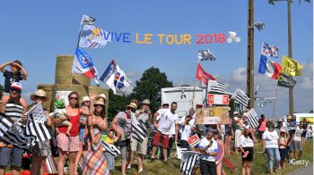 TDF Opens With Nervous, Classics-Style Stage