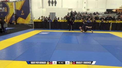 Bradley J Bukovics vs Robert Piotr Biernacki 2024 World IBJJF Jiu-Jitsu No-Gi Championship