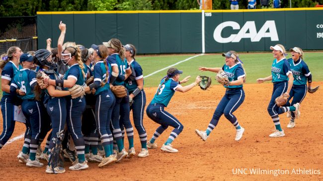 Walks Key Big Inning Lifting CofC Over UNCW - UNC Wilmington Athletics