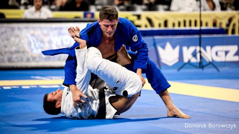 ERICH MUNIS DOS SANTOS vs NICHOLAS DE BARCELLOS MEREGALI 2022 World Jiu-Jitsu IBJJF Championship