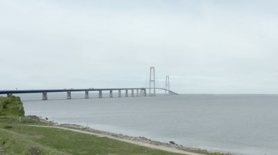 Massive Bridge Could Upend TDF's First Sprint