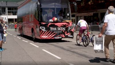 Pre-Race Madness As Busses Get Stuck