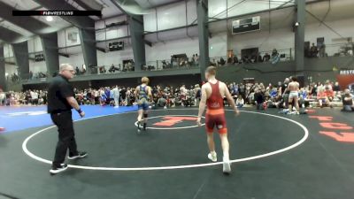 Junior Boys FS - 138 lbs Champ. Round 1 - Cooper Williams, WA vs Giovanni Perez, CA