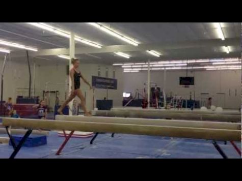 Nastia Liukin - Looking good in beam training