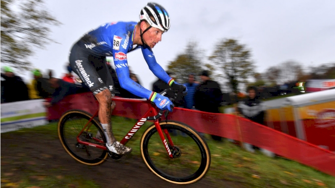 Mathieu van der Poel in first Cyclocross race of 2022