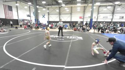 43 lbs Quarterfinal - Easton Saltenberger, Patriot Mat Club vs Ezra Estrada, Madera WC