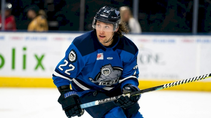 SAVANNAH SIGNS BRENT PEDERSEN