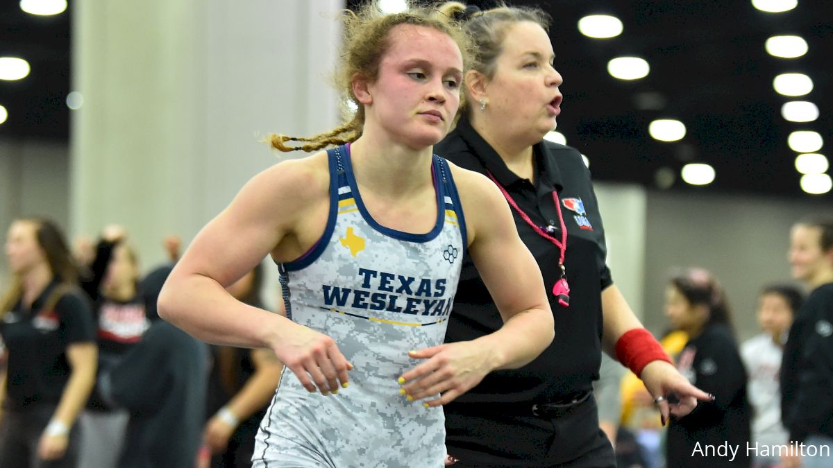 Women's Weekly: Chasing College Wrestling History