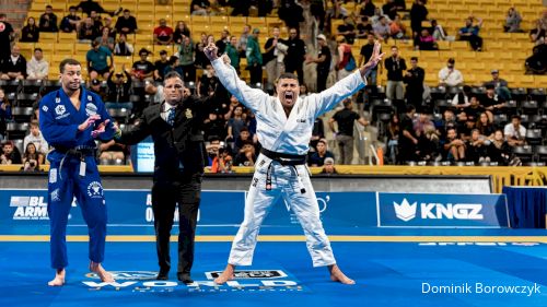 Atual campeão mundial, cearense Victor Hugo conquista título brasileiro de  jiu-jitsu