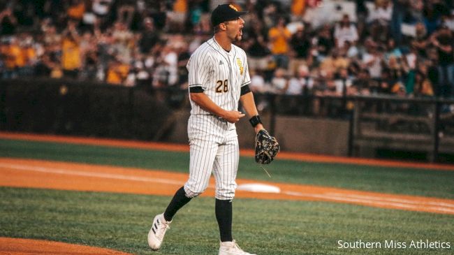 Oregon completes historic comeback in college baseball Super Regionals