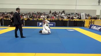 Lauren Nicole Eyler vs Bruna Luiza Delacenta Diniz Carn 2026 World Master IBJJF Jiu-Jitsu Championship