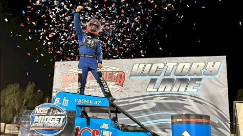 Logan Seavey Charges To Win Bakersfield November Classic With USAC Midgets