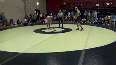 174 lbs Champ. Round 2 - Tyler Crow, Truett-McConnell (Ga.) vs Joshua Echeverria, Newberry College