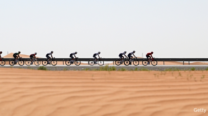 2023 UAE Tour peloton sand desert