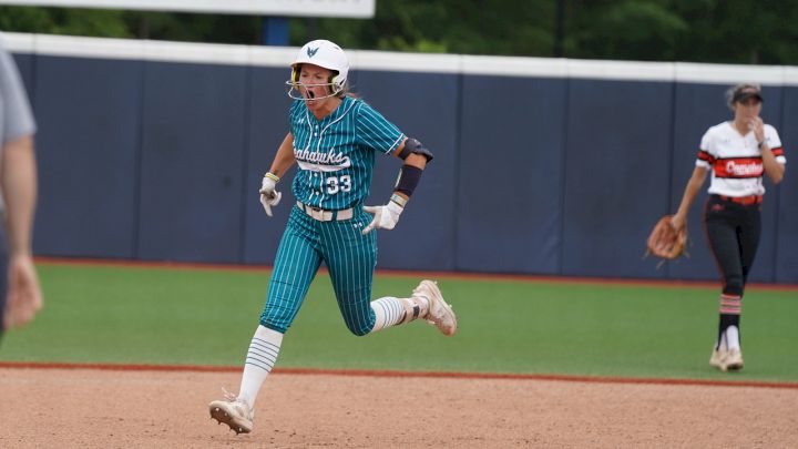 UNCW Defends Home Turf With A Late Game Homer By Mary