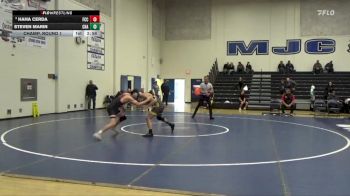 141 lbs Champ. Round 1 - Steven Marin, Chabot College vs Haha Cerda, Fresno City College