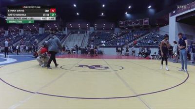 125 lbs Champ. Round 2 - Ethan Davis, Campbellsville (Ky.) vs Justo Medina, St. Thomas University