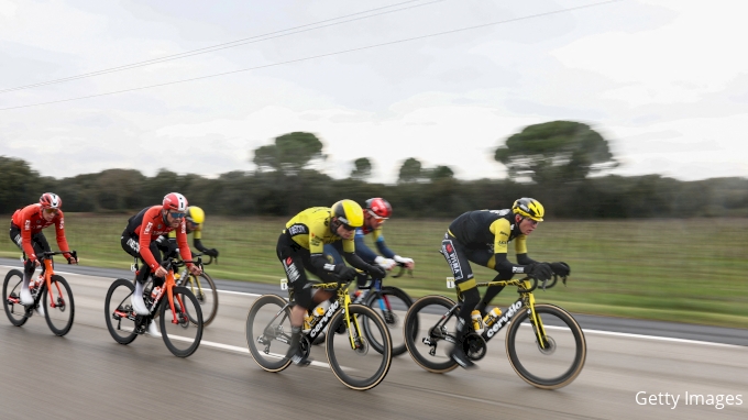 Matteo Jorgenson (L) In Paris-Nice 2025 Stage 6 rides in cross-winds and echelon