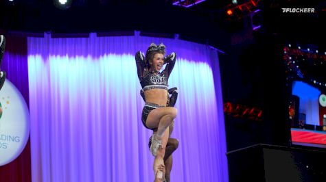 On Stage With The Reigning World Champions - Cheer Extreme SSX