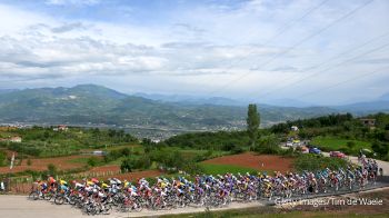 Watch In Canada: 2025 Giro d'Italia Stage 1