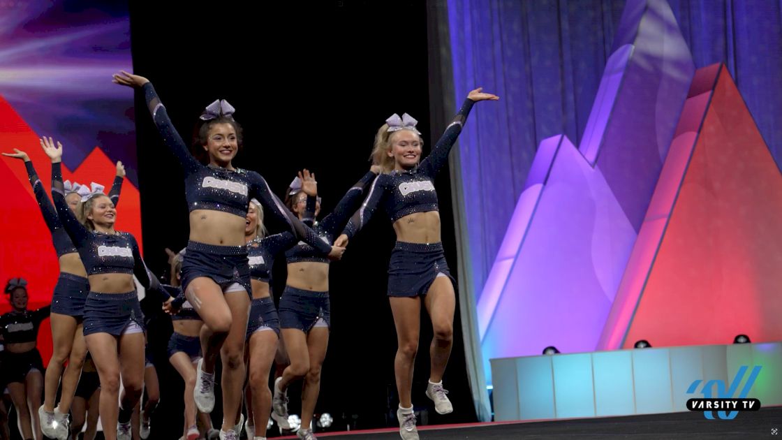 Crush Athletics Queens Take On The D2 Summit!